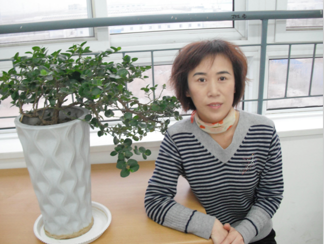 初中英语教师：邢荣娟