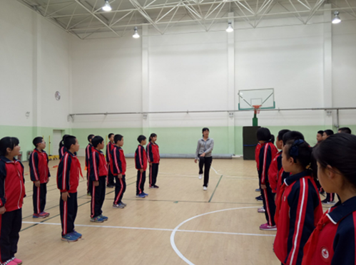 东营市市直小学体育教师互助式研训在我校举行