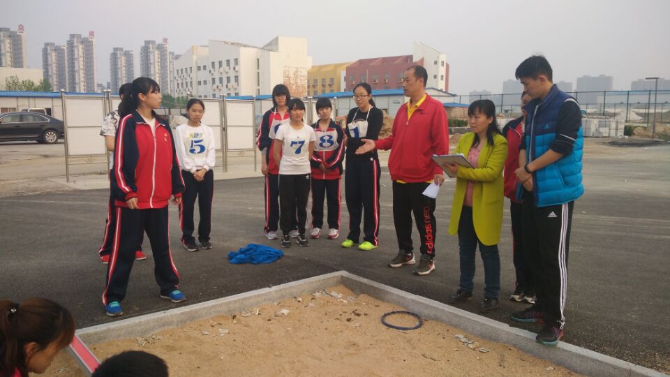 学校九年级体育中考模拟测试