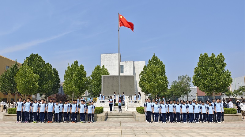 东营市东凯实验学校社会主义核心价值观主题教育升旗仪式 (2024-2025学年第二学期第十七周)